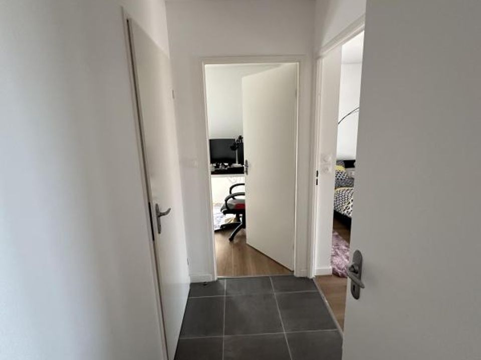 Apartment in Saint-Orens-de-Gameville, Haute-Garonne - photo 4
