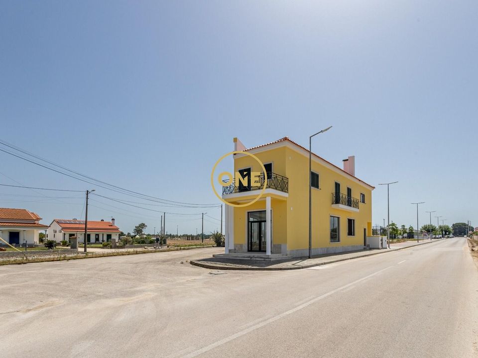 Erhvervsejendom i Salvaterra de Magos, Santarem - foto 1
