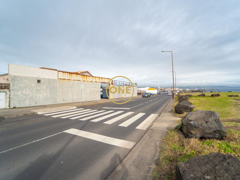 Erhvervsejendom i Ponta Delgada, Sao Miguel - foto 1