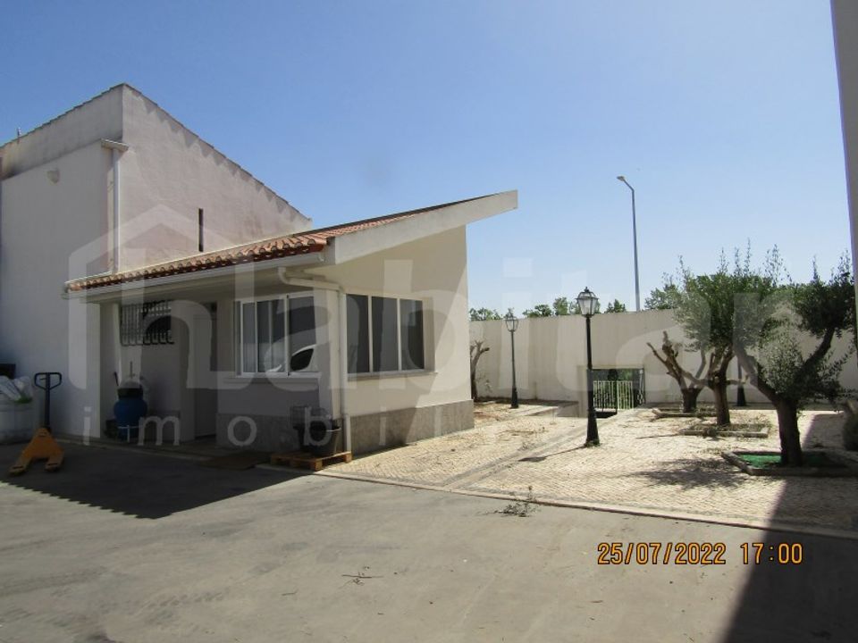 Erhvervsejendom i Benavente, Santarem - foto 1