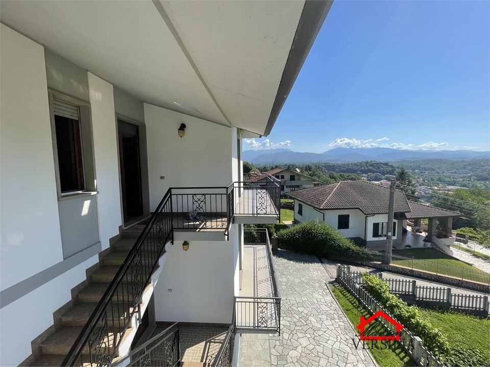Lejlighed i Podenzana, Massa and Carrara - foto 2