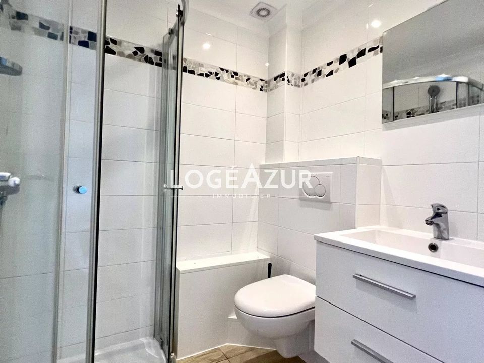 Apartment in Cannes, Alpes-Maritimes - photo 3