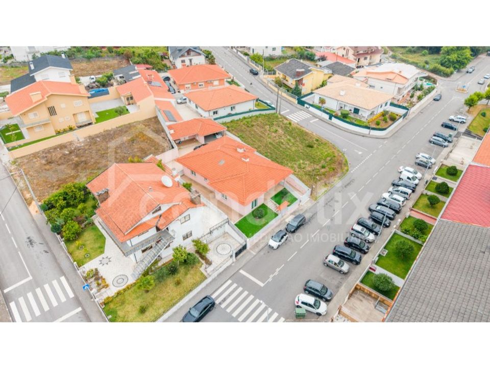 Bungalow i Santa Maria da Feira, Aveiro - foto 1