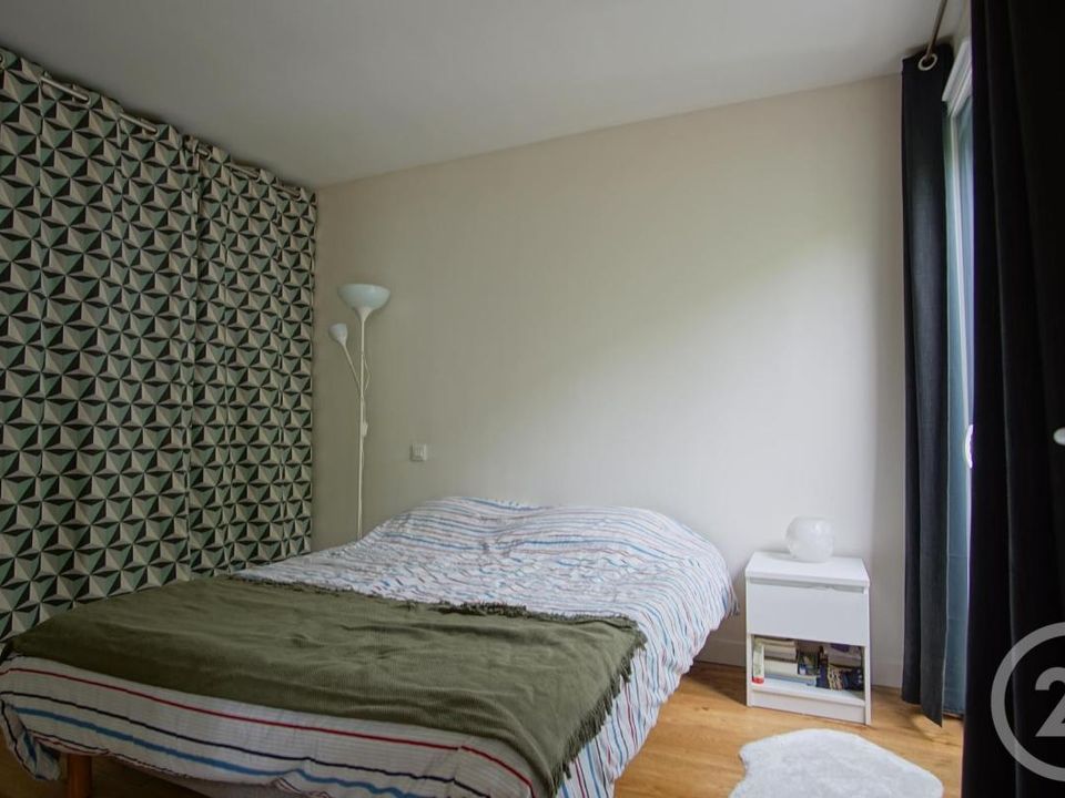 Apartment in Choisy-le-Roi, Val-de-Marne - photo 4