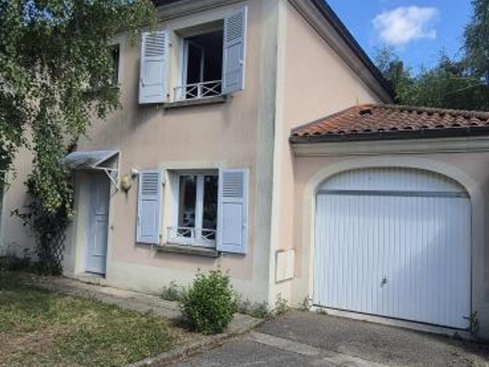 Villa i Bourg-en-Bresse, Ain - foto 2