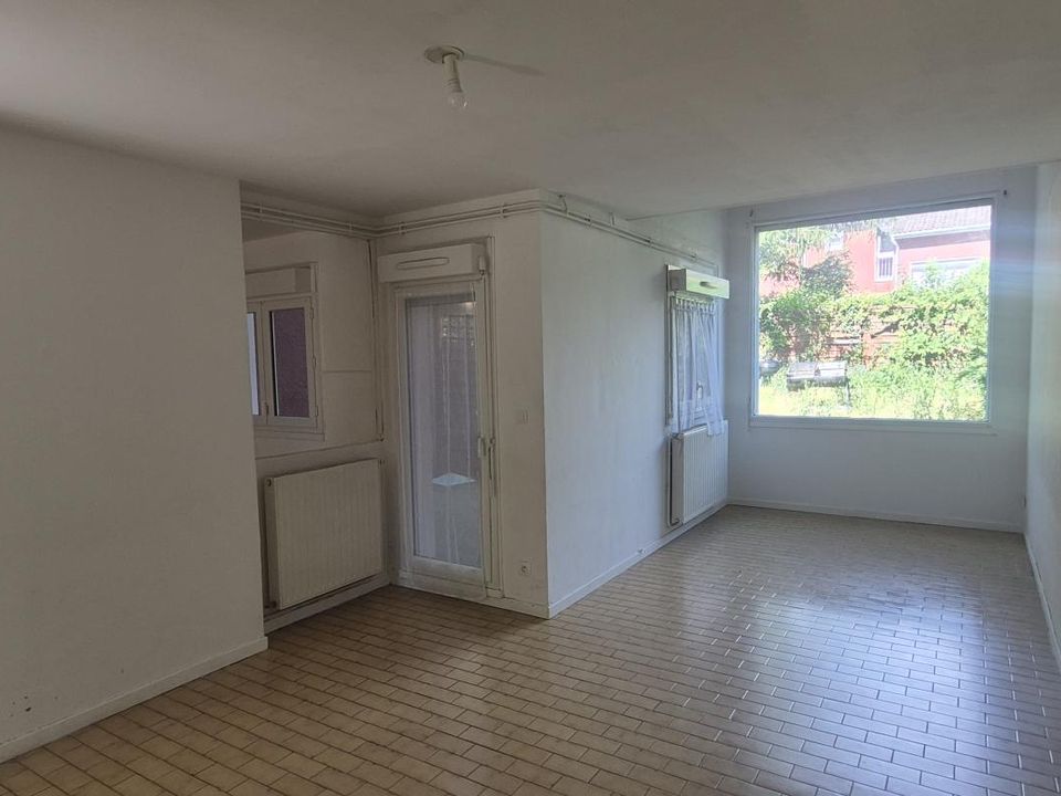 Villa en L'Isle-d'Abeau, Isere - foto 2