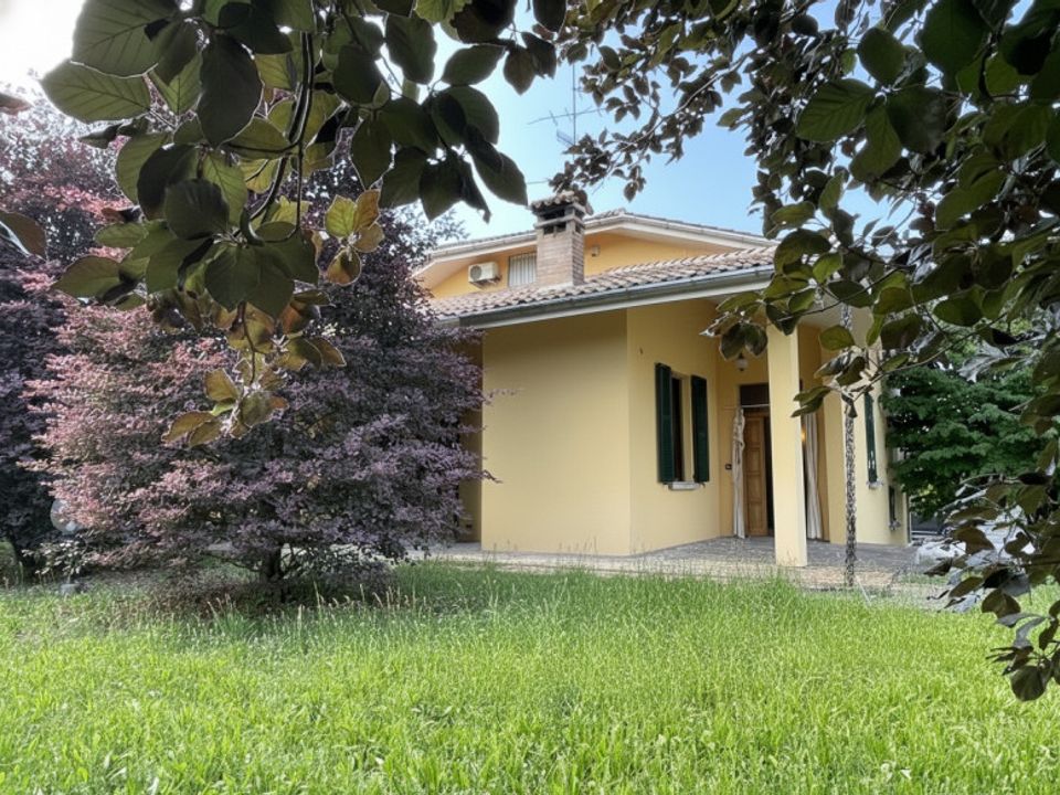 Villa a Guastalla, Reggio Emilia - foto 1