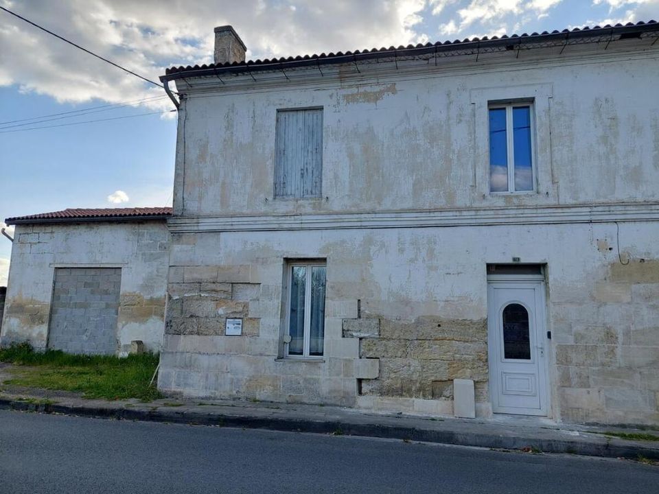 Landejendom i Saint-Médard-de-Guizières, Gironde - foto 1