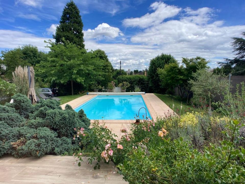 Villa i Écully, Rhone - foto 1