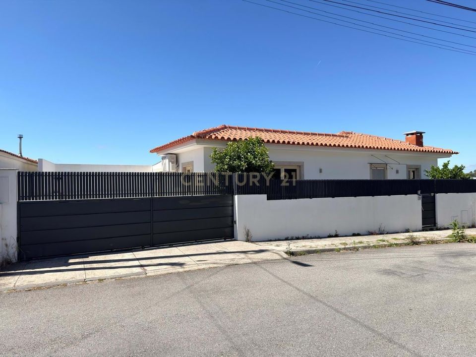 Villa i Santa Maria da Feira, Aveiro - foto 1