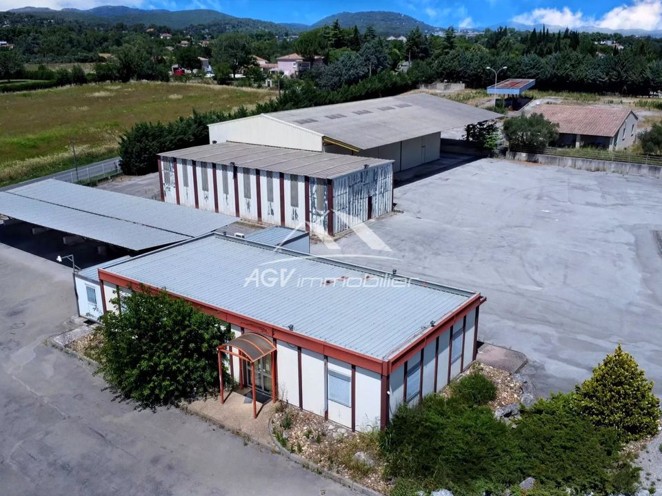 L'establiment comercial a Saint-Christol-les-Ales, Gard - foto 1