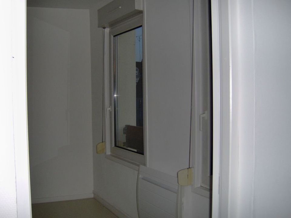 Apartment in Valenciennes, Nord - photo 5