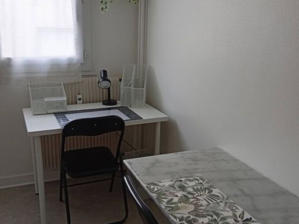 Studio in Chamalieres, Puy-de-Dome - photo 3