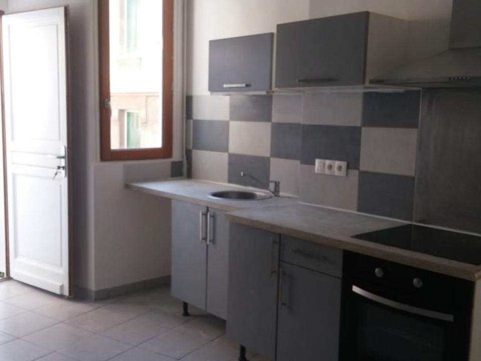 Apartment in Saint-Etienne, Loire - photo 3