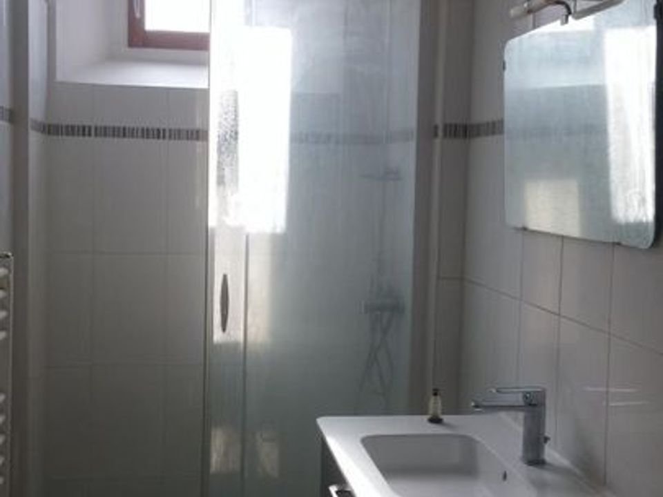 Apartment in Saint-Etienne, Loire - photo 4