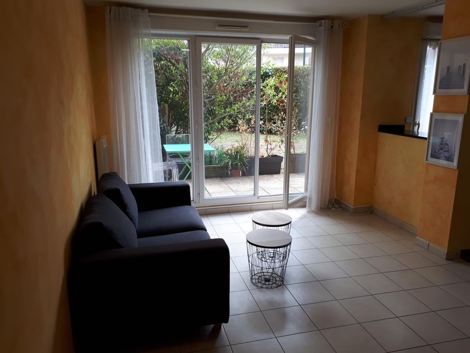 Apartment in Corbeil-Essonnes, Essonne - photo 1