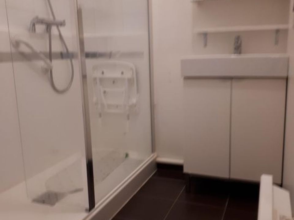 Apartment in Corbeil-Essonnes, Essonne - photo 4