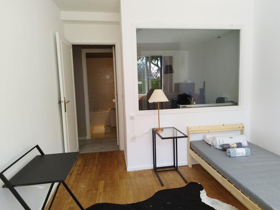 Estudi a Bron, Rhone - foto 1