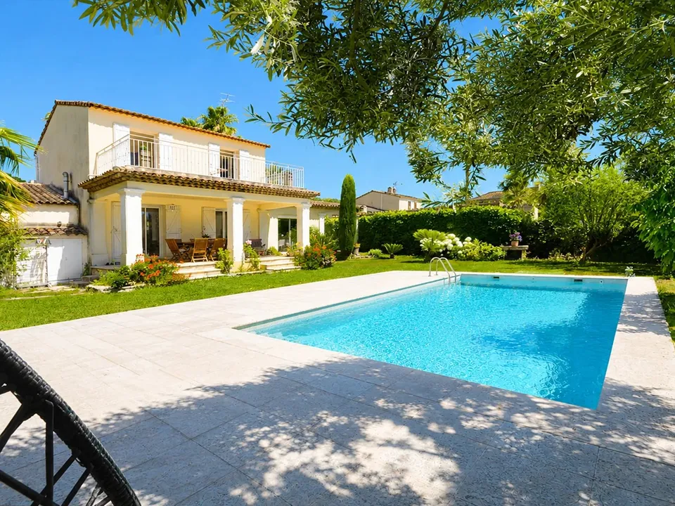 Villa i Mouans-Sartoux, Alpes-Maritimes - foto 1