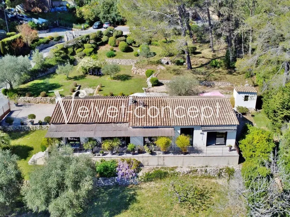 Villa i Valbonne, Alpes-Maritimes - foto 1