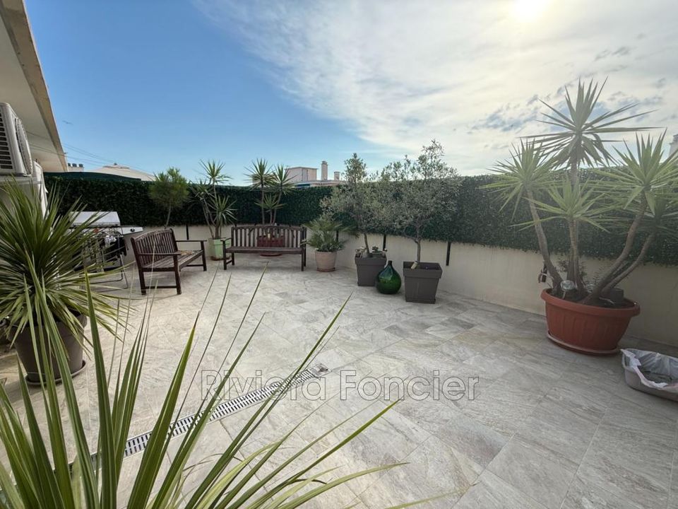 Lejlighed i Juan-les-Pins, Alpes-Maritimes - foto 1