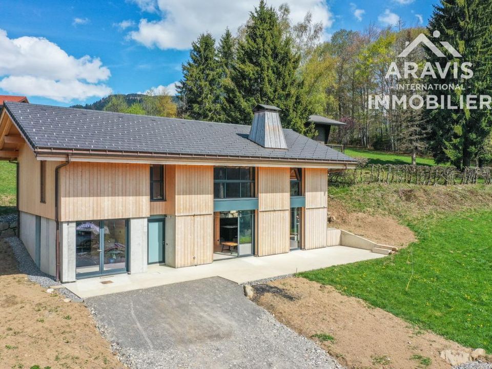 Villa in Saint-Jean-de-Sixt, Haute-Savoie - foto 1