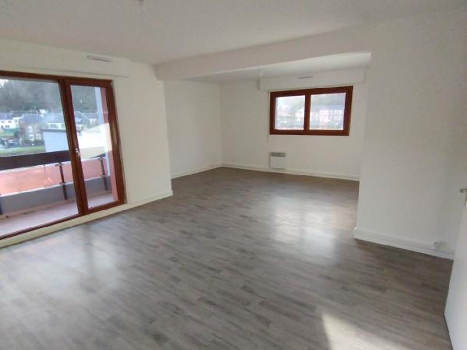 Lejlighed i Bogny-sur-Meuse, Ardennes - foto 1