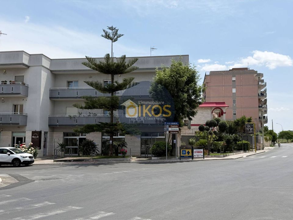 L'establiment comercial a Monopoli, Bari - foto 3