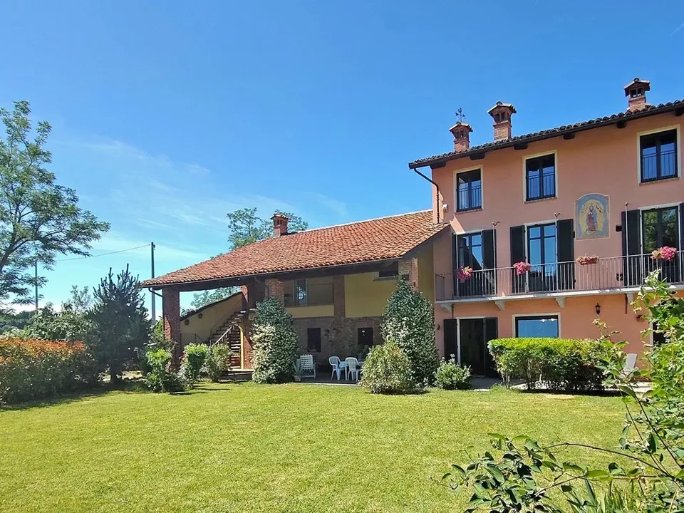 Villa i Bene Vagienna, Cuneo - foto 1