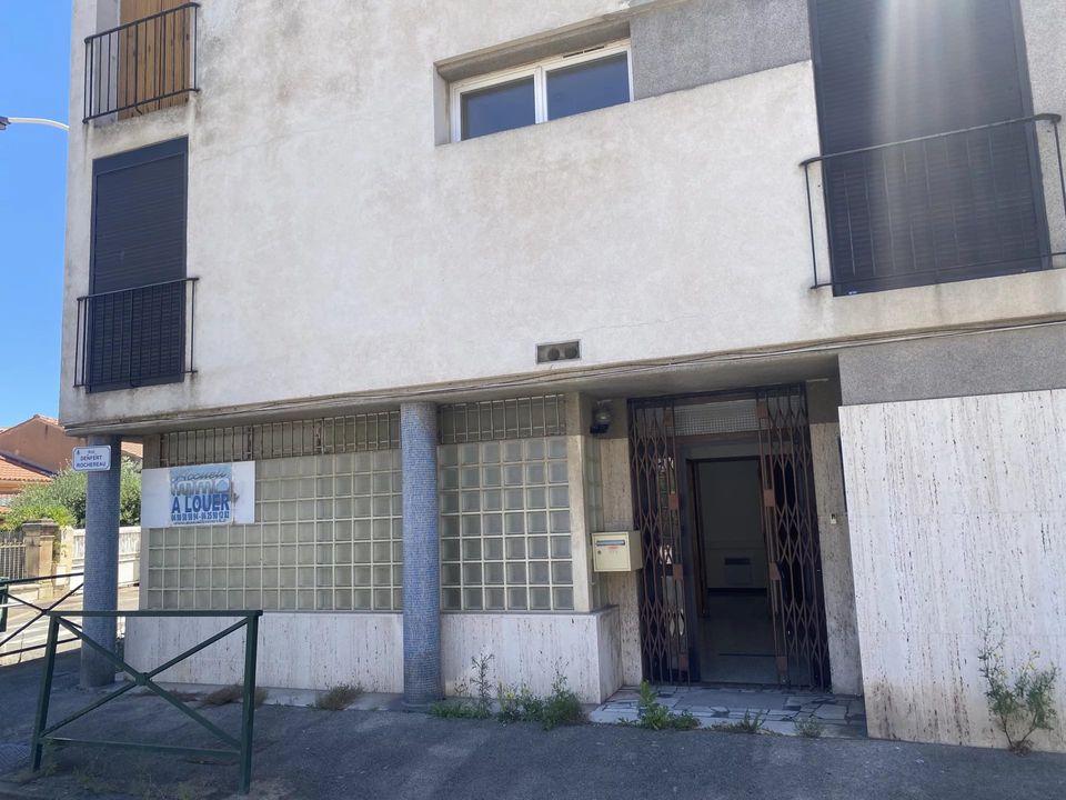 L'establiment comercial a Miramas, Bouches-du-Rhone - foto 1