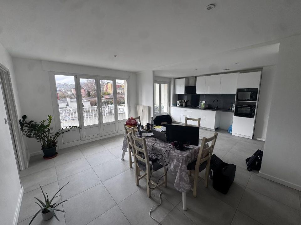 Apartment in Montbeliard, Doubs - photo 2