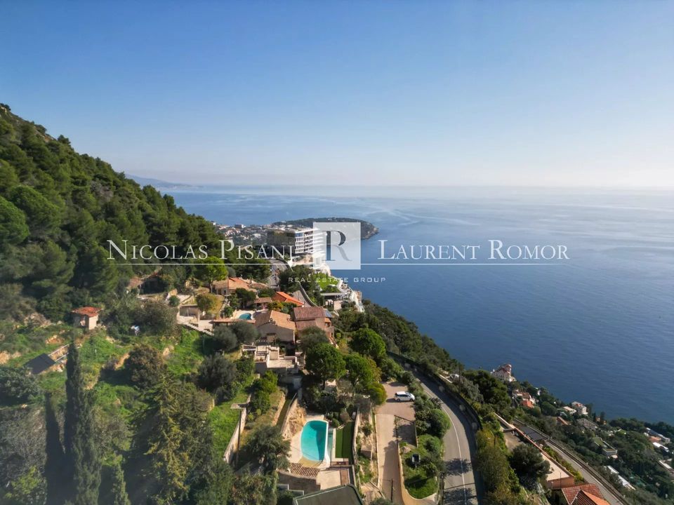 Villa i Roquebrune-Cap-Martin, Alpes-Maritimes - foto 1
