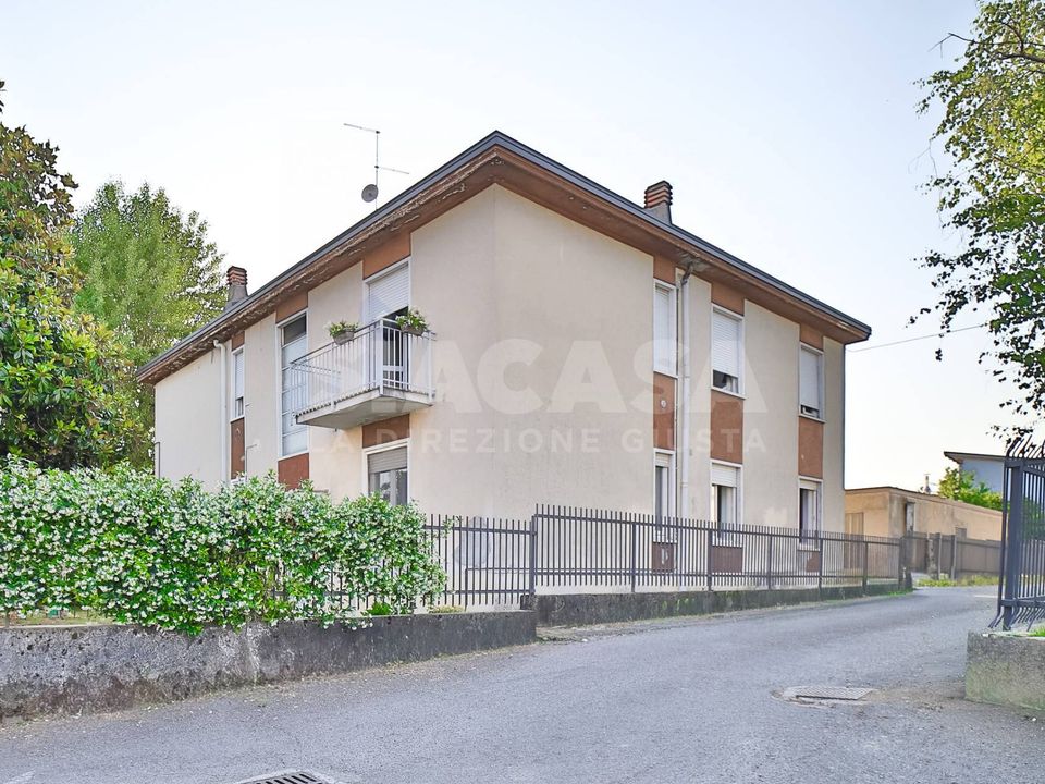 Lejlighed i Capriate San Gervasio, Bergamo - foto 1