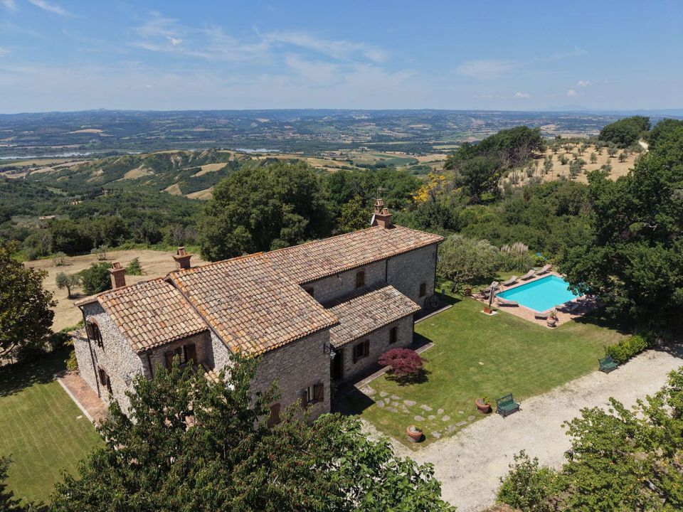 Villa i Guardea, Terni - foto 1