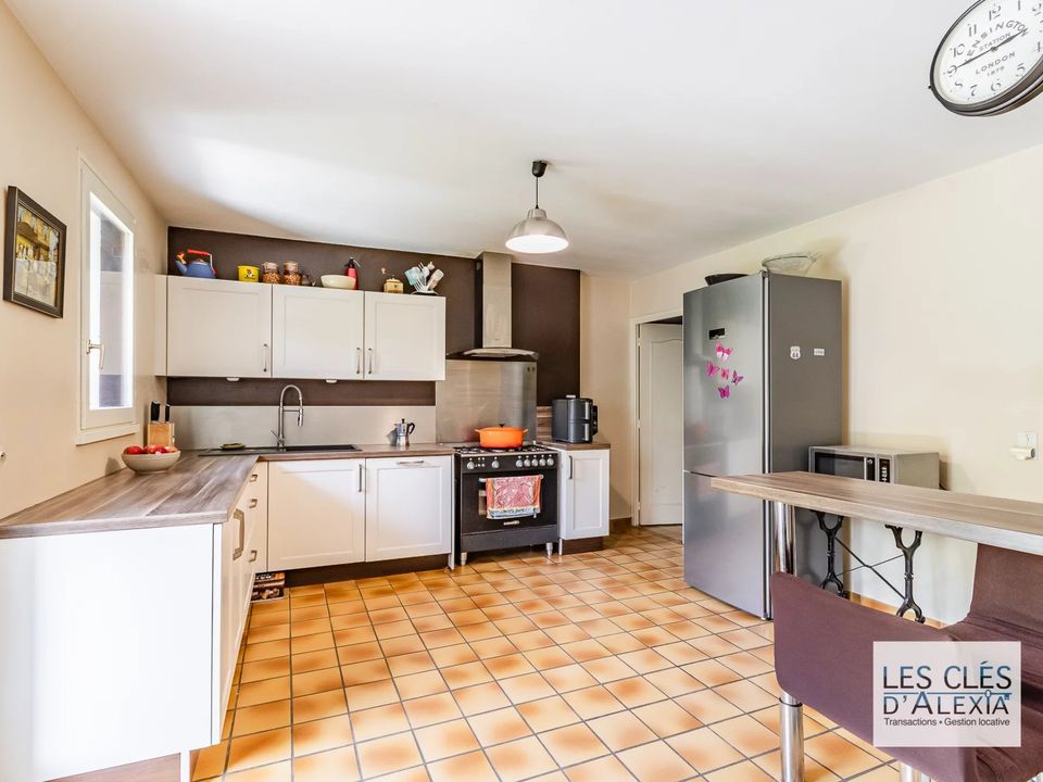 Villa - Givors, Rhone - photo 5
