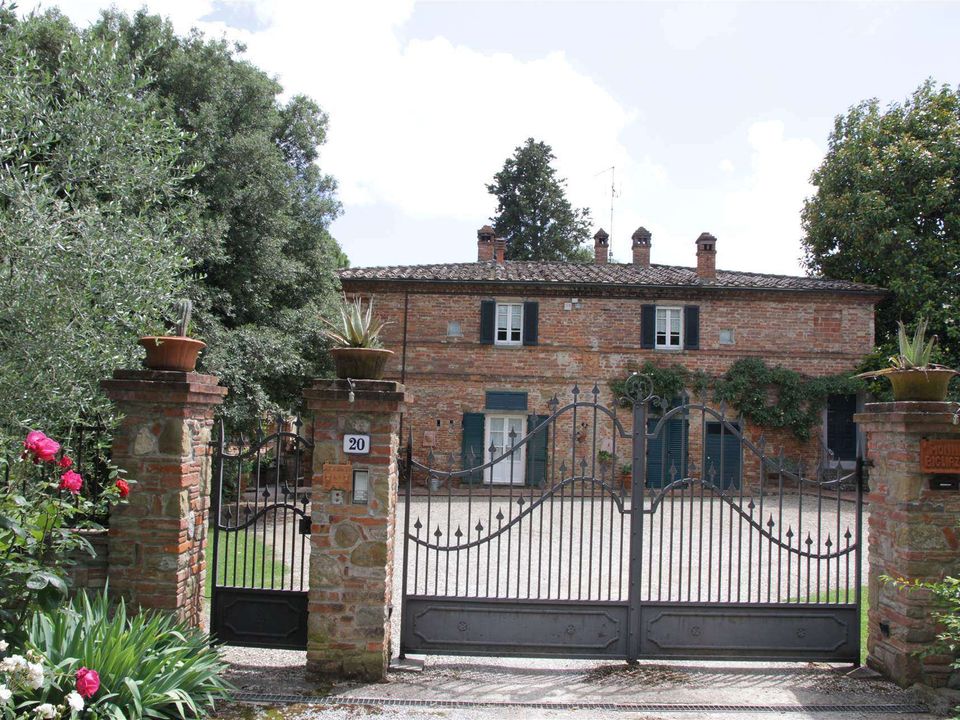 Farm hus i Foiano della Chiana, Arezzo - foto 2