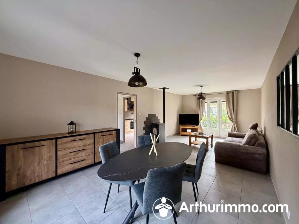 Villa in Seloncourt, Doubs - photo 2