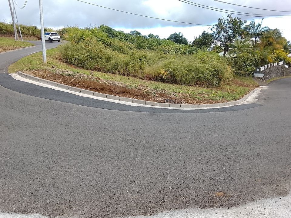 Helårsgrund i Bernica, La Reunion - foto 1