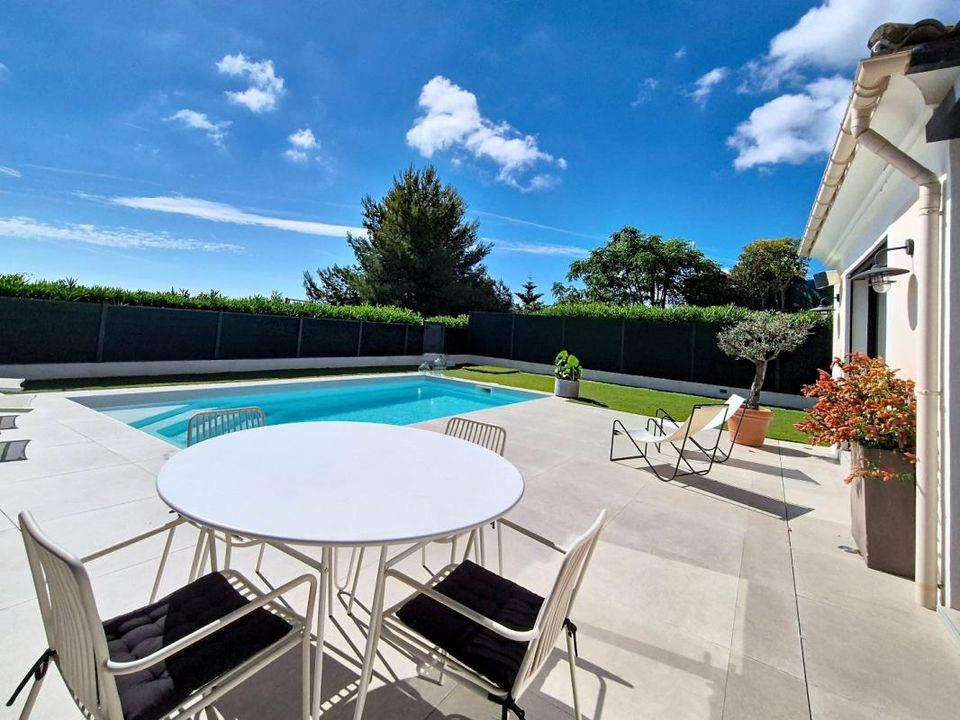 Villa i Villeneuve-Loubet, Alpes-Maritimes - foto 3