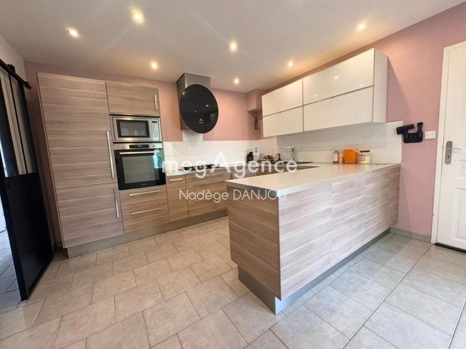 Villa en Hérouville-Saint-Clair, Calvados - foto 2