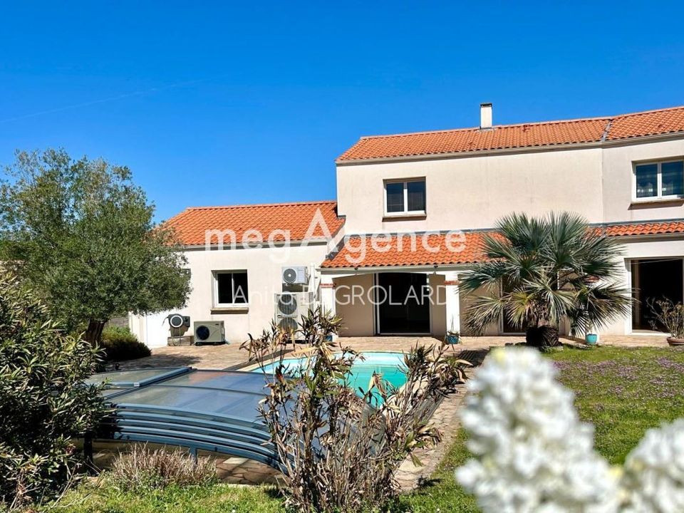 Villa i La Roche-sur-Yon, Vendee - foto 1