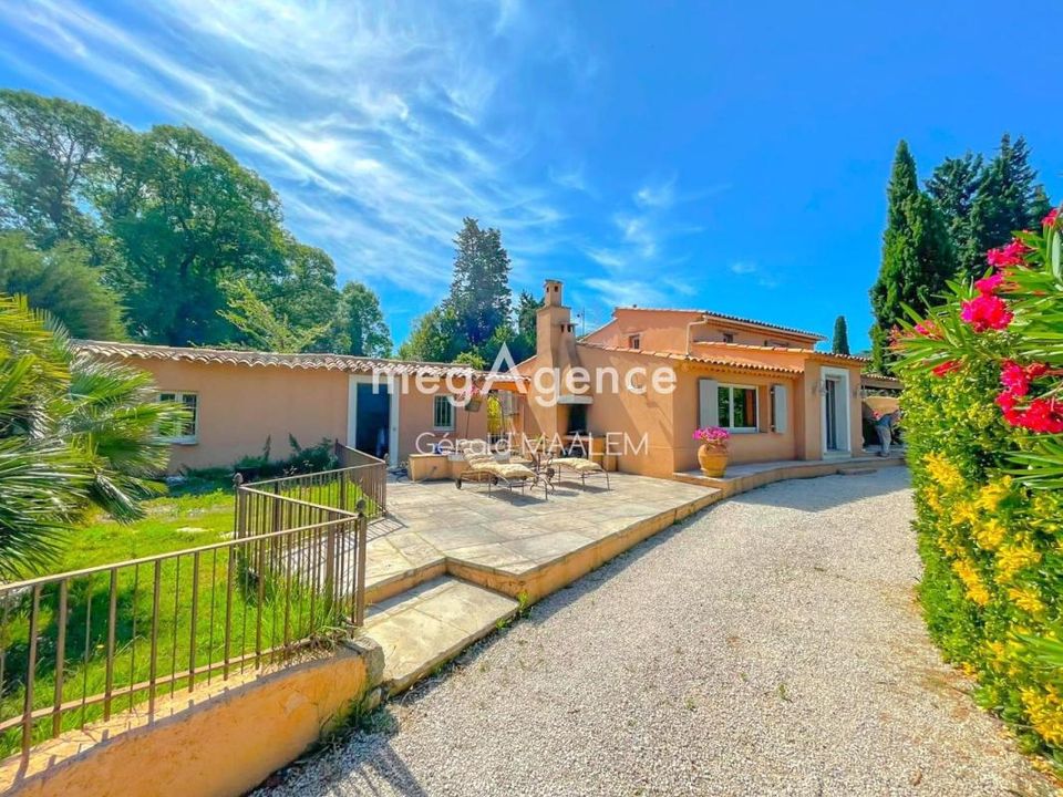 Masia a Roquebrune-sur-Argens, Var - foto 1