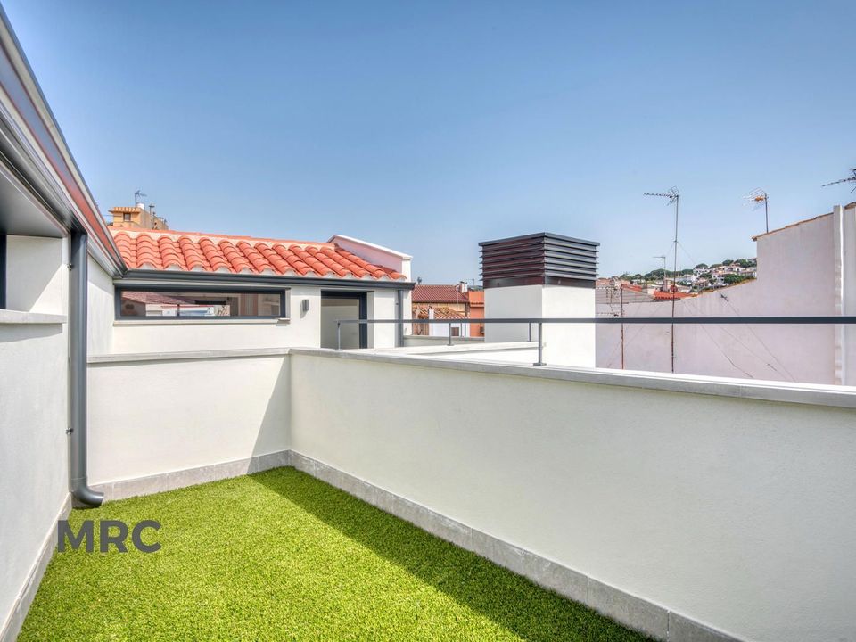 Duplex en Sant Feliu De Guixols, Gerona - foto 1