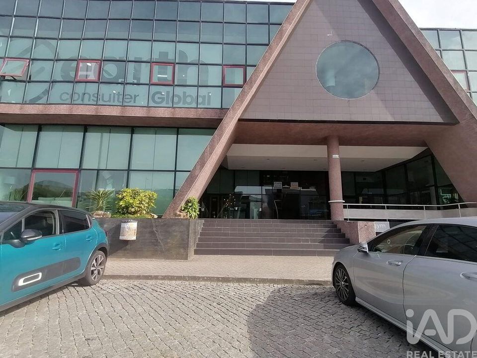 Erhvervsejendom i Pacos de Ferreira, Porto - foto 1