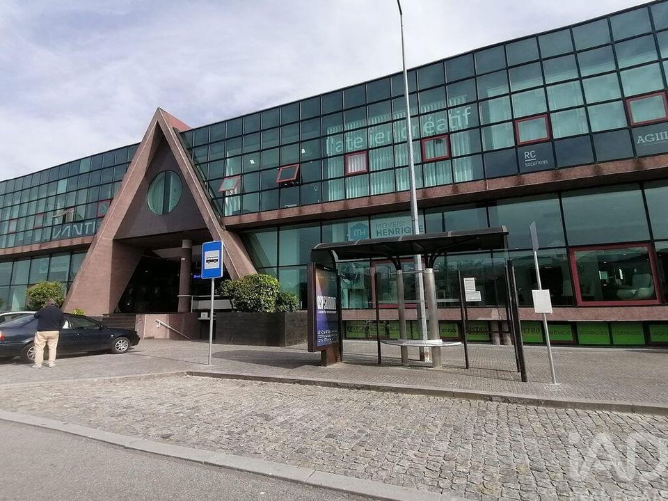 Erhvervsejendom i Pacos de Ferreira, Porto - foto 2
