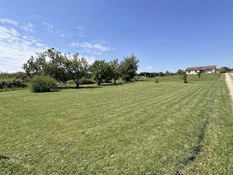 Tomt i Larrazet, Tarn-et-Garonne - bilde 1