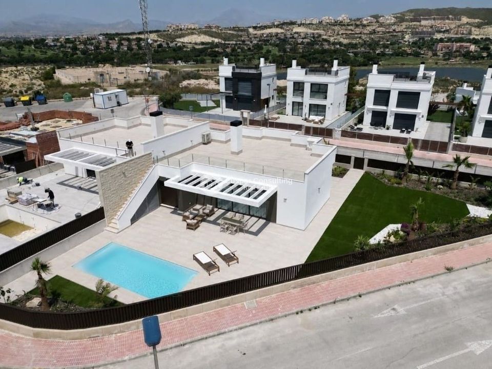 Villa i Mutxamel, Alicante - bilde 1
