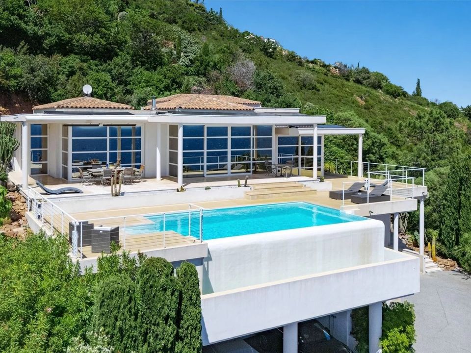 Villa in Antheor, Var - foto 1