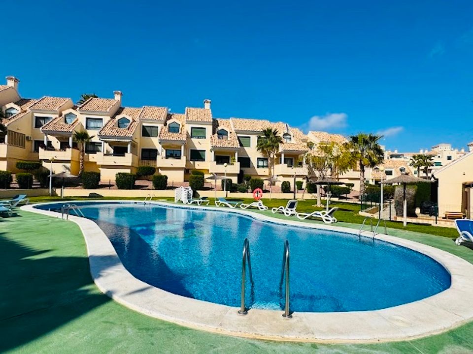 Lejlighed i Orihuela Costa, Alicante - foto 1