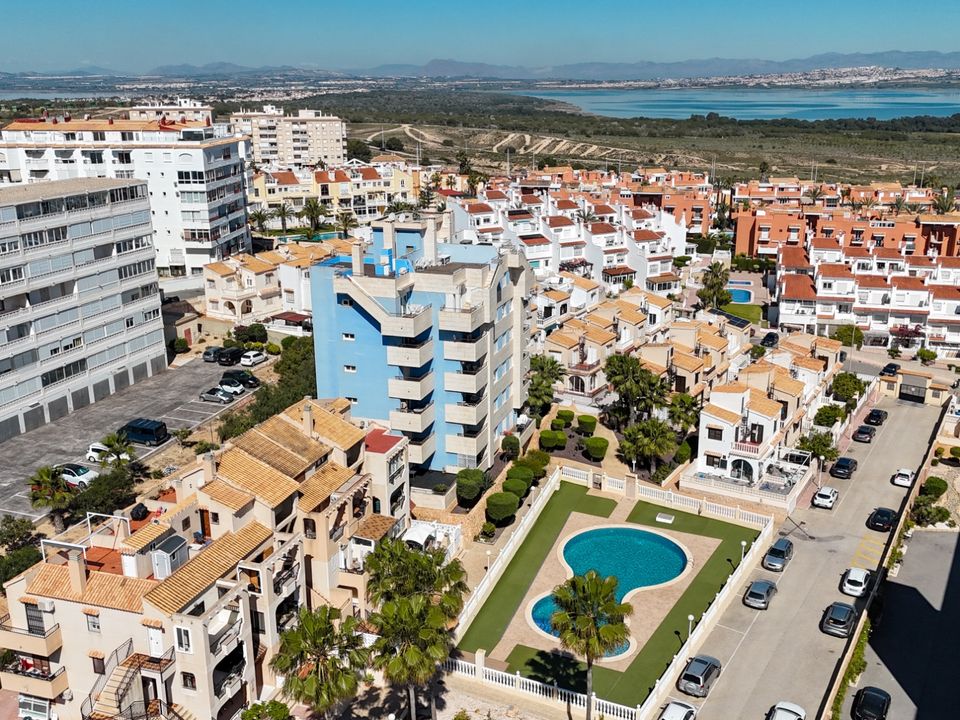Lejlighed i Torrevieja, Alicante - foto 1